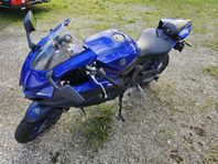 Yamaha R7 Quickshift