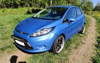 NY BESIKTIGAD. Ford Fiesta 5-dörrar 1.6 TDCi Euro 5