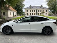 Tesla Model 3 SR+ En brukare