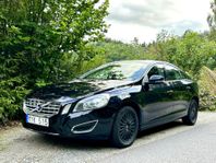 Volvo S60 D2 Momentum - Nybesiktad, Dieselvärmare, P-sensor