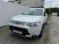 Mitsubishi Outlander 2.2 Di-D 4WD 7-Sits Kamera Drag