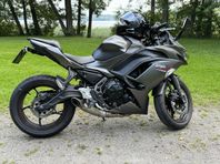 Kawasaki Ninja 650 ABS AKRAPOVIC