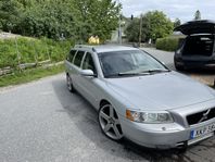 Volvo V70 2,4d -06 