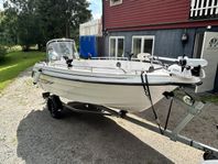HR 460, perfekt båt för fiske och dagsutflykter
