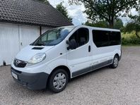 Opel Vivaro Kombi 2.0 camper