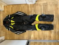 Skinnställ Dainese