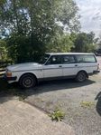 Volvo 245 