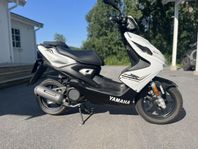 Yamaha aerox 4t