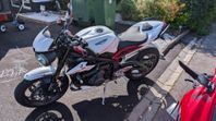 Triumph Street Triple R 2018. Quick shift