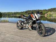 KTM 125 Duke 2016