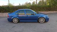 Volkswagen Bora R32 / Golf R32 sedan