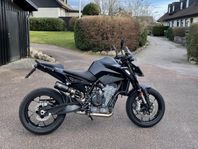 KTM 890 Duke