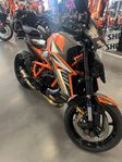 KTM Superduke 1390 R EVO Akrapovic helsystem