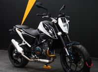 KTM Duke 690 WHITE -16 (låga mil!)