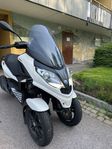 Piaggio MP3 300 sport