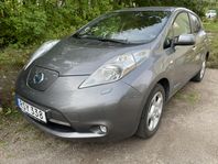 Nissan Leaf Accenta 2014 24kWh B-kamera Keyless 12/12 streck