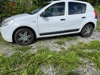 Dacia Sandero 1.6 E85 Euro 4