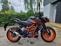 KTM Duke 125 NYSKICK 102 Mil