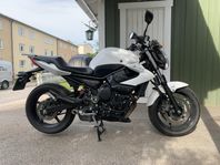 Yamaha XJ6 ABS