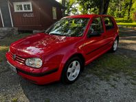 Volkswagen Golf 5-dörrar 1.6 NY BESS