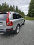 Volvo XC90 D5 / AWD Base Euro 3 / Nybesiktad / Påkostad 