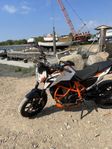 KTM 690 Duke-R