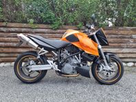 KTM Superduke 990 Akrapovic