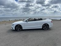 Audi RS5 Audi A5 RS 5 Cabriolet 4.2 FSI V8 quattro S Tronic