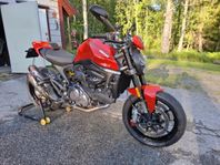 Ducati 937 monster +  