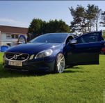 Ny besiktigad Volvo V60 D5 R-Design 