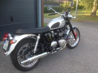 Mycket fin Triumph Bonneville -07