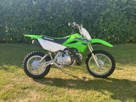 Kawasaki KLX 110 -20 i nyskick 