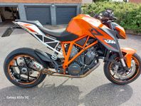 KTM 1290 Superduke R -15