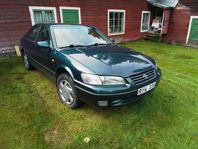 Toyota Camry 2.2