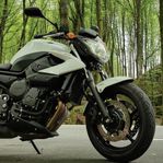 Yamaha XJ6 ABS A strypt till A2 motorcykel