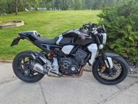 Honda CB1000R+ Yoshimura edition