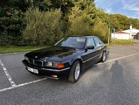 BMW 728