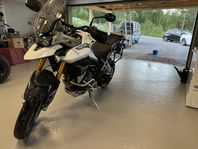 Triumph Tiger 900 Rally Pro endast 380 mil