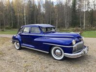 DeSoto Custom Sedan  V8 bytes