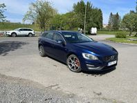 Volvo V60 D4 AWD, Ocean Race 