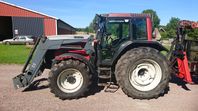 Traktor Valtra 6850, skogsvagn Patu 202 T, frontvikter 