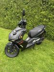 Ny servad Viarelli Monztro 2020 (Klass 1 Moped)