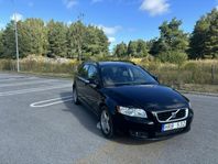 Volvo V50 2.0D Automat Nybesiktigad Dragkrok Momentum 