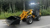 Liten hjullastare med Yanmar Steg 5 motor