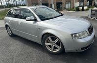 Audi A4 Avant 1.8 T quattro med AC och öppningsbar baklucka