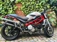 Ducati Monster S4R