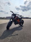 KTM duke 690 abs