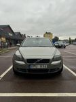 Volvo S40 sedan