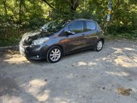 Toyota Yaris 5-dörrar 1.4 D-4D Kamkedja Låg Skatt B-Kamera