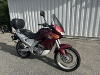 Aprilia pegaso 650